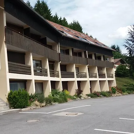 Studio Le Chaud Costet Apartment *